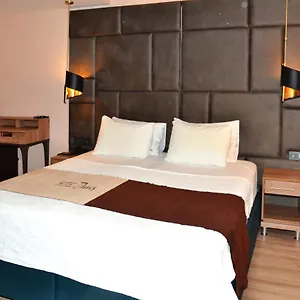 2* Otel Davos