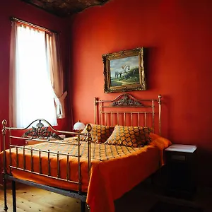 Akin House Апартаменты